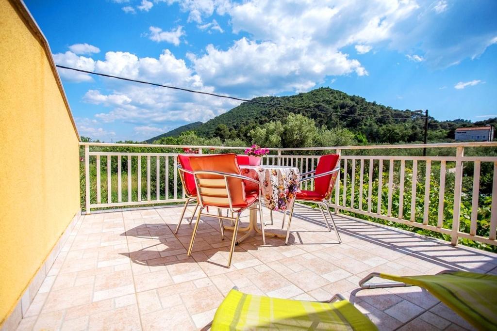 Apartment Varezic Стон Екстериор снимка