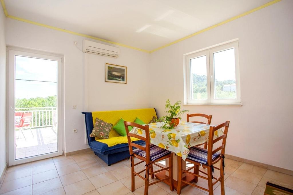 Apartment Varezic Стон Екстериор снимка